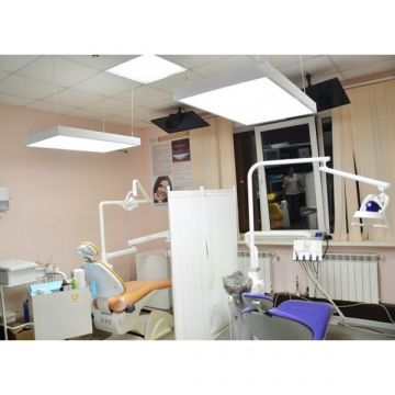 ДентЛайт Эко - бестеневой LED светильник для клиники